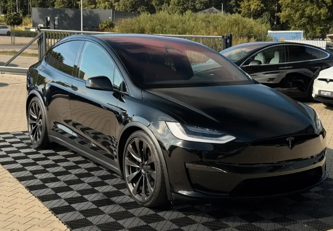 تسلا موديل اكس 2023